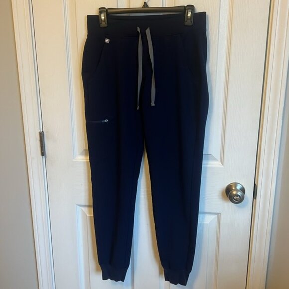 Figs Navy Scrub Set- Rafaela top and Jogger Bottoms - Picture 6 of 9